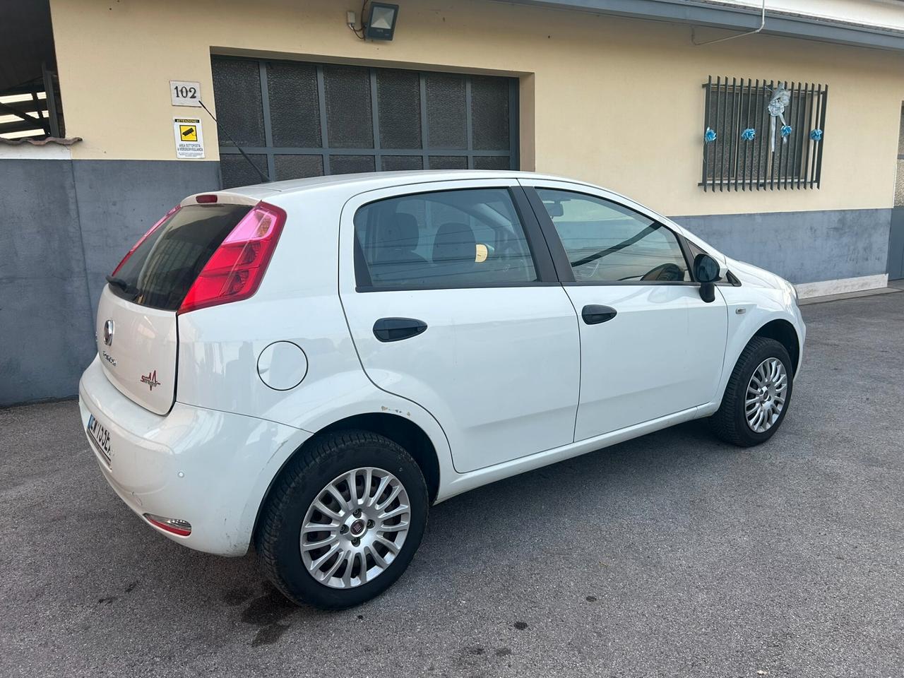 Fiat Grande Punto 1.4 Natural Power 77CV Young
