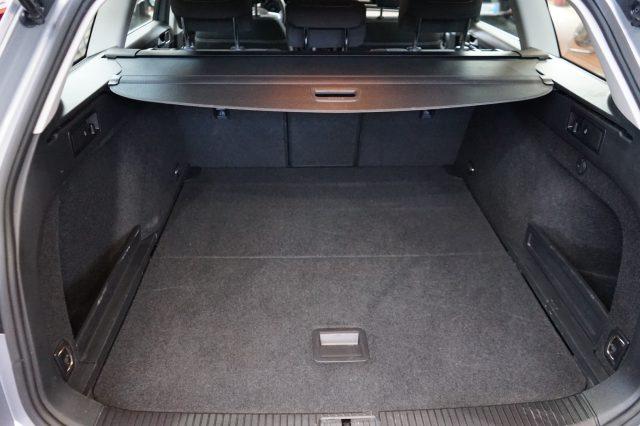 VOLKSWAGEN Passat Variant 2.0 TDI SCR EVO DSG Business