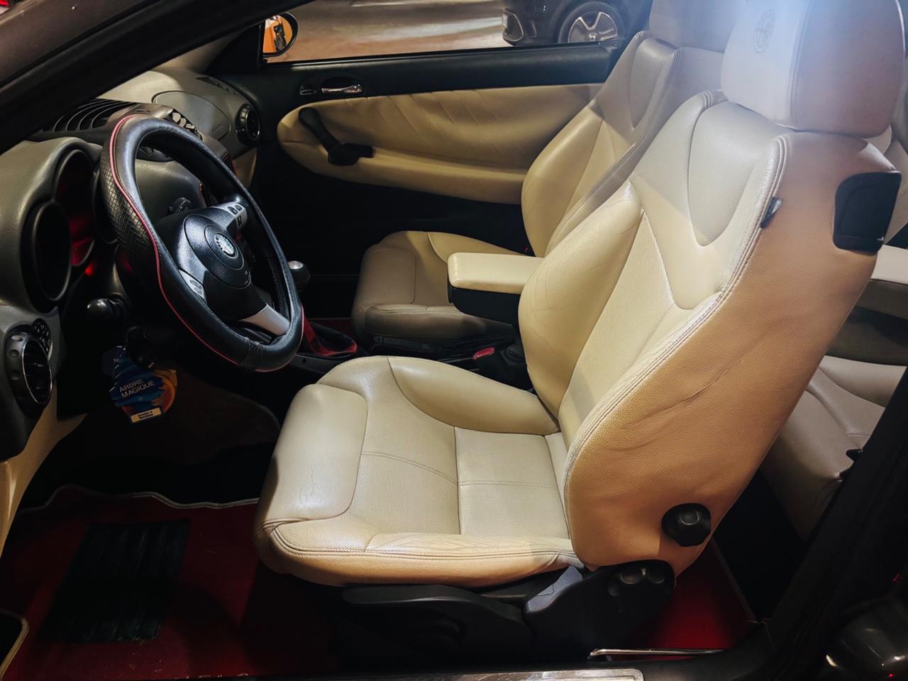Alfa Romeo GT 1.9 MJT 16V Distinctive