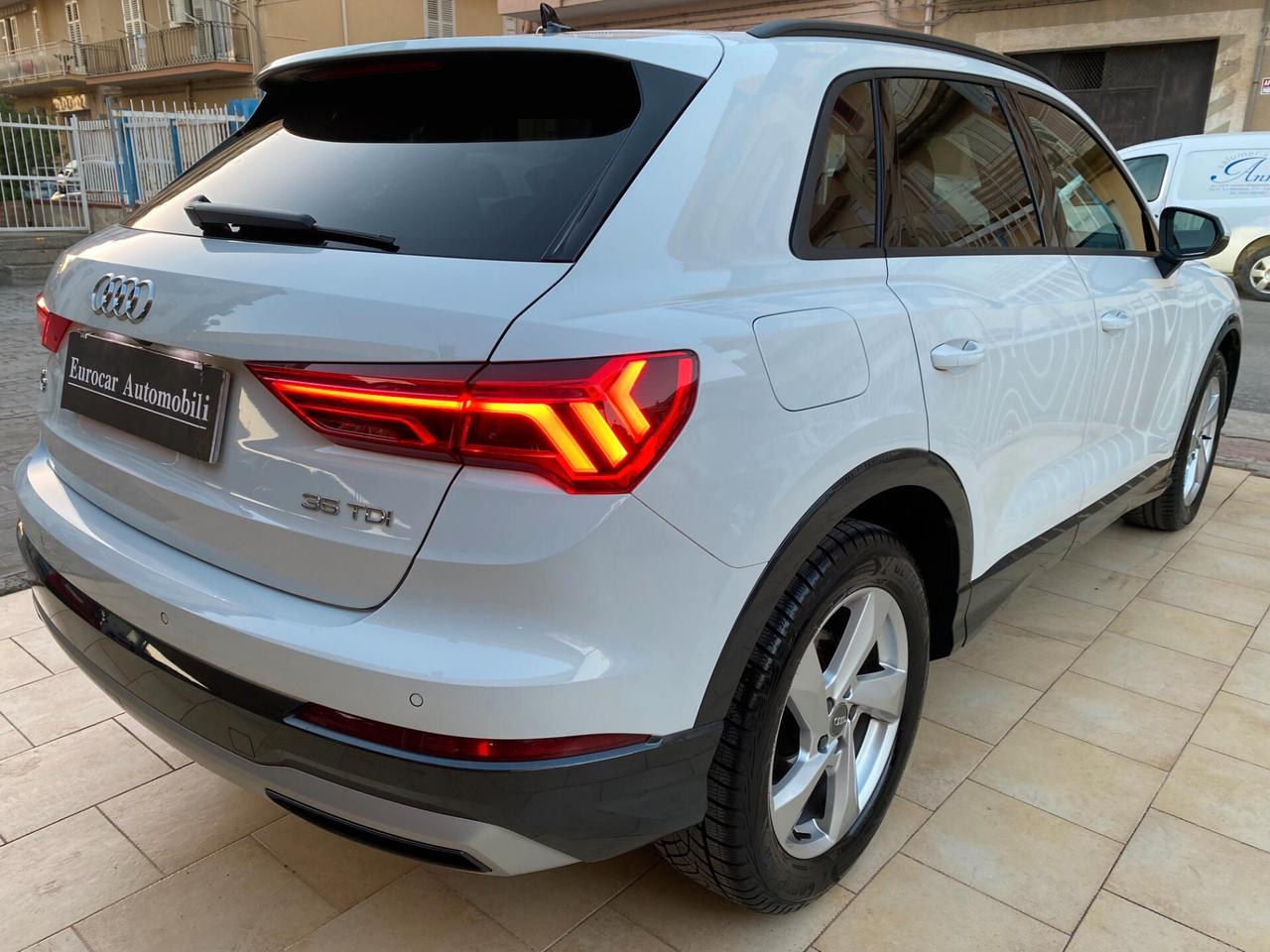 Audi Q3 35 TDI S tronic - S line