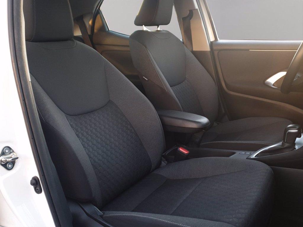 TOYOTA Yaris 1.5h active del 2023