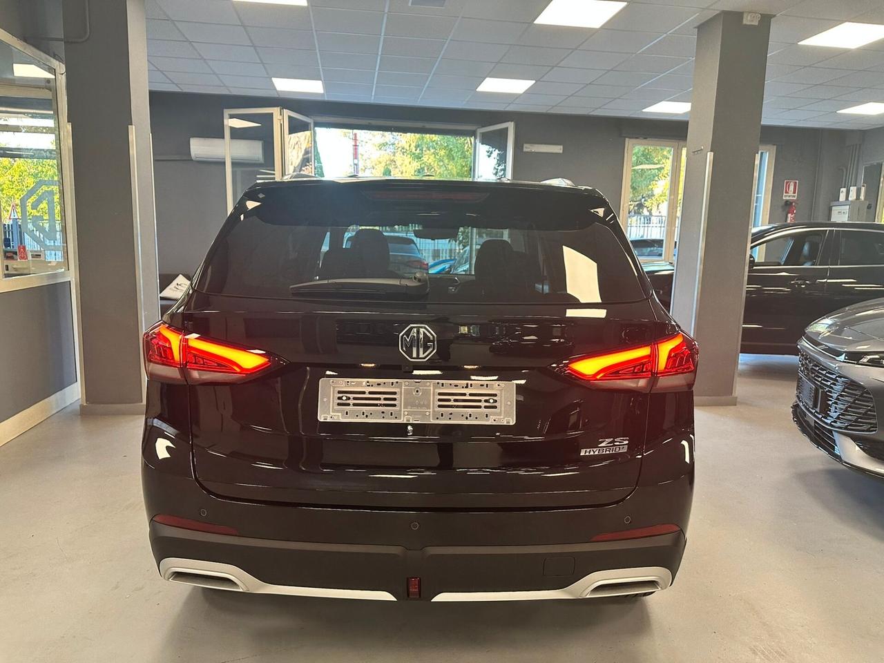 Mg ZS Hybrid+ Luxury SENZA VINCOLI