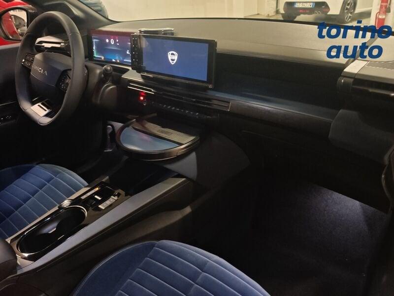 Lancia Ypsilon Ibrida Ibrida Edizione Cassina e-DCT
