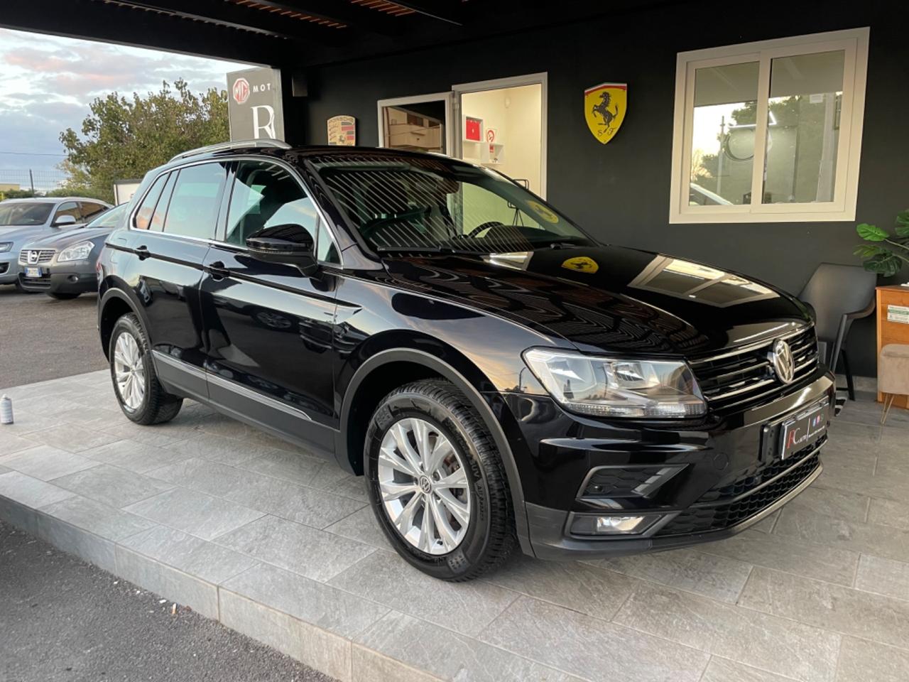 Volkswagen Tiguan 2.0 TDI SCR DSG 4MOTION Business BMT