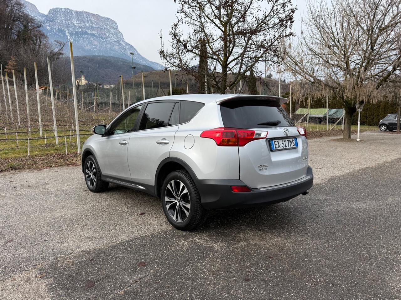 Toyota RAV 4 RAV4 2.0 D-4D 4WD Lounge White Ed.