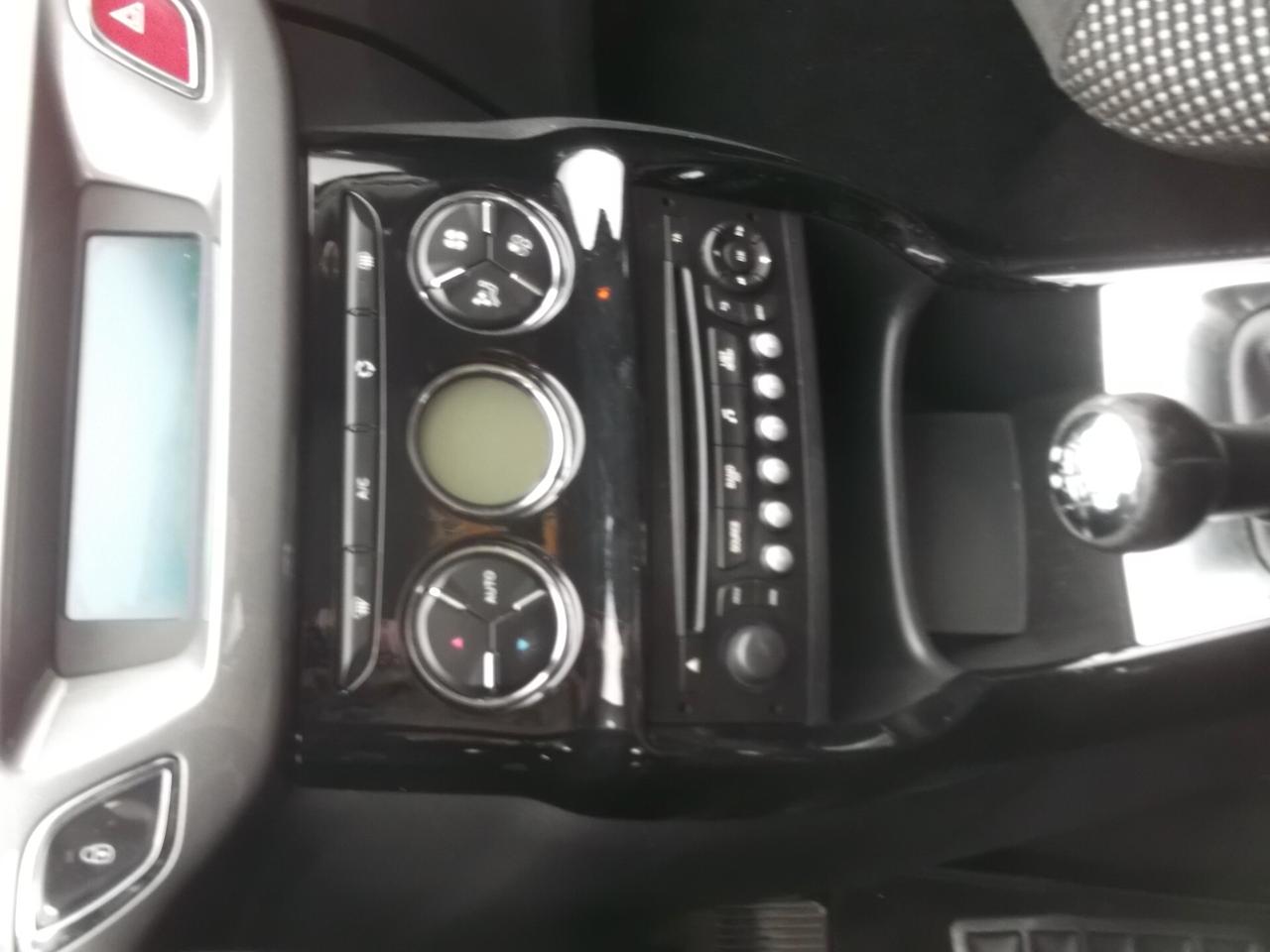 Citroen C3 1.4 HDi 70 Exclusive - 19