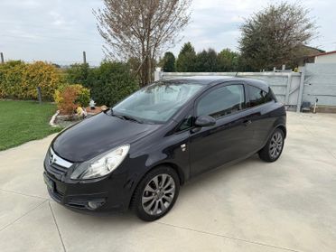 Opel Corsa 1.2 3 porte Sport