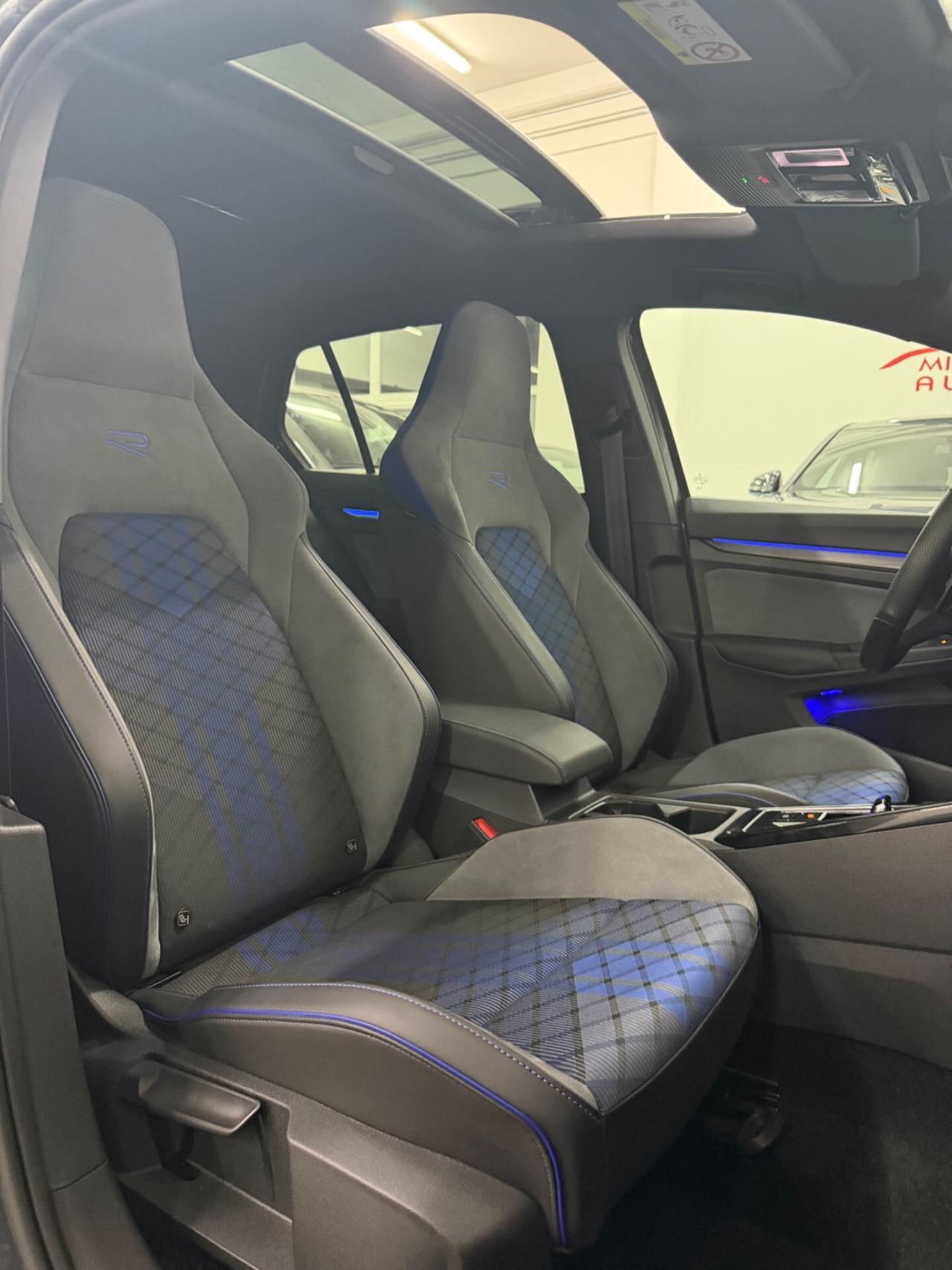VW Golf 8.5 2.0 4Motion R PERFORMANCE finanziabile