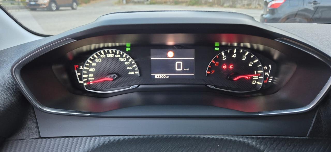 Peugeot 208 BlueHDi 100 ActivePack-2023-km 62000