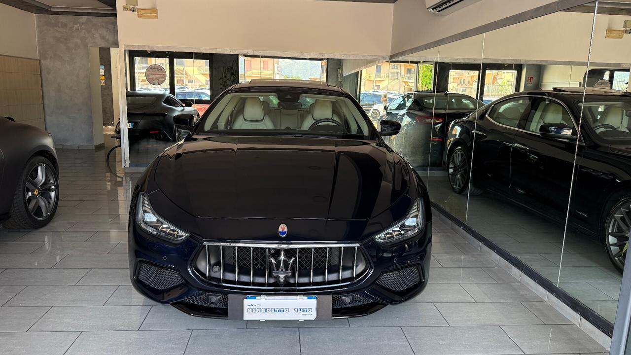 Maserati Ghibli V6 Diesel 275 CV Gransport