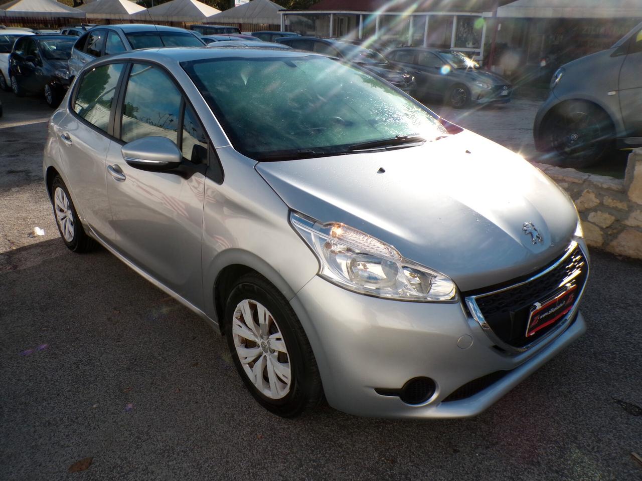 Peugeot 208 1.2 VTi 82 CV 5 porte PURETECH