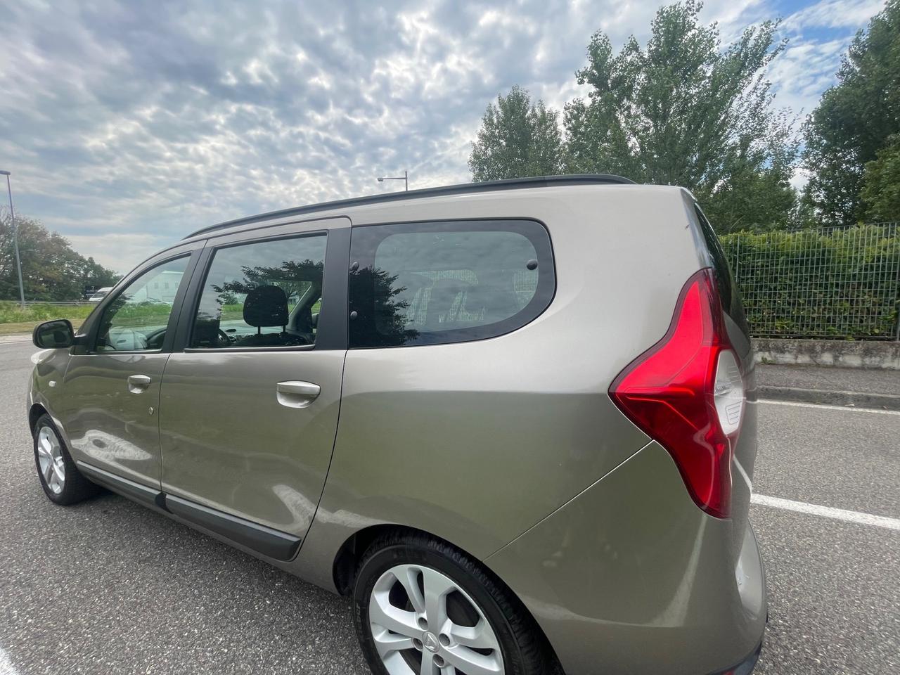 Dacia Lodgy Dacia Lodgy, euro 5b, anno 2013, 7 posti, 137.000 km!