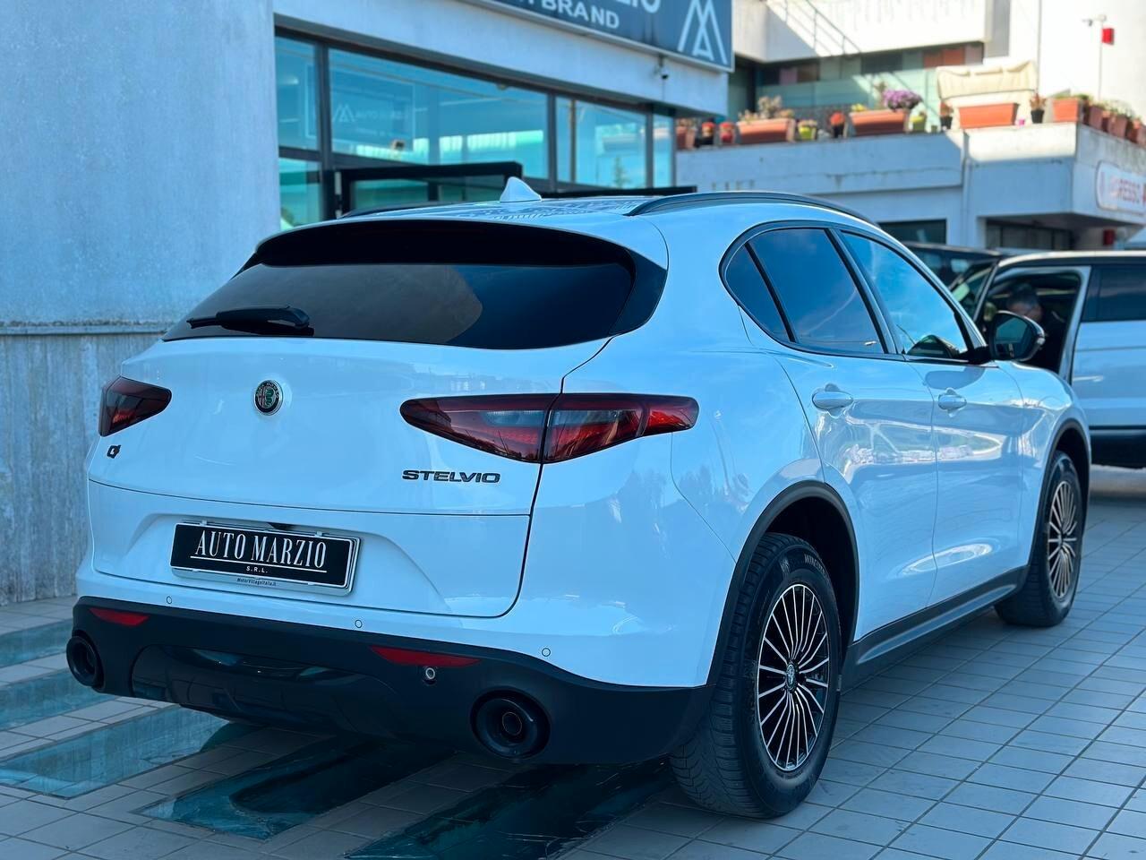 Alfa Romeo Stelvio 2.2 Turbodiesel 210 CV AT8 Q4 Executive