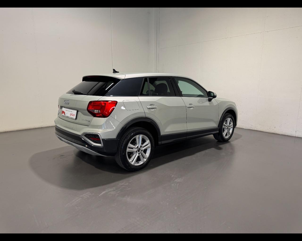 AUDI Q2 30 TFSI BUSINESS ADVANCED