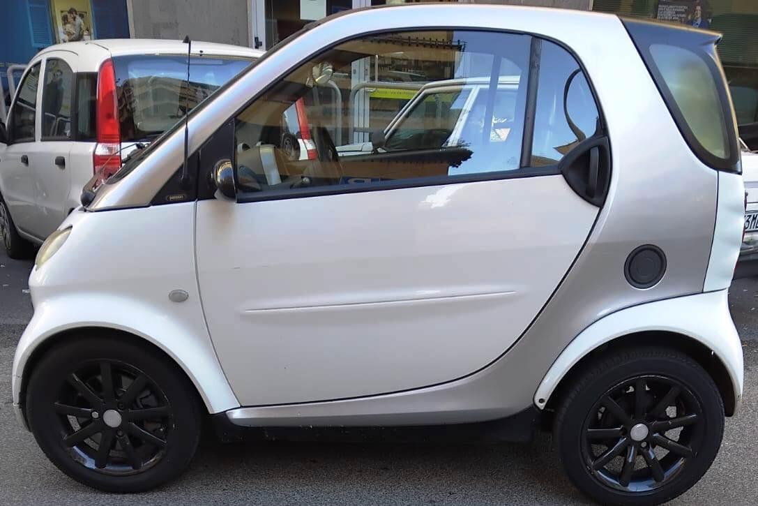 Smart con 700 motore km 50000