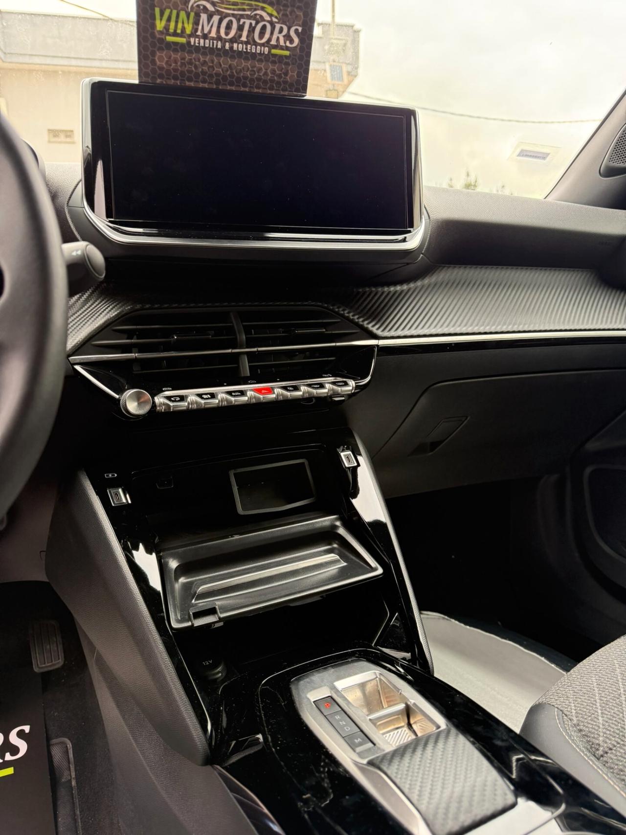 Peugeot 2008 Hybrid 136 e-DCS6 Allure 02/2025