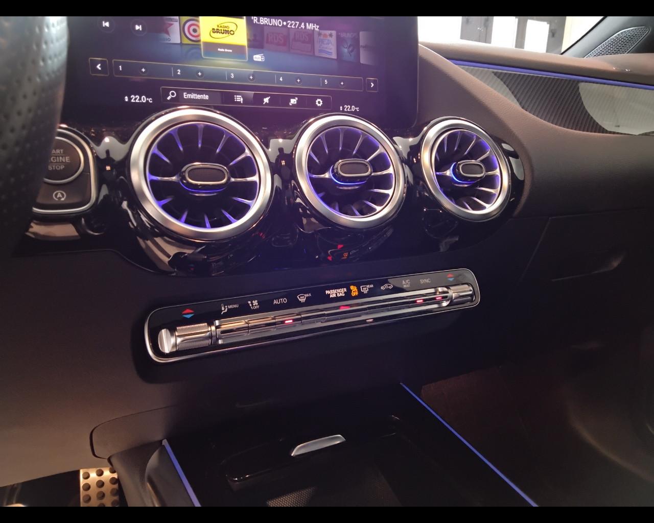 Mercedes-Benz GLA-H247 2020 - GLA 200 d Premium auto