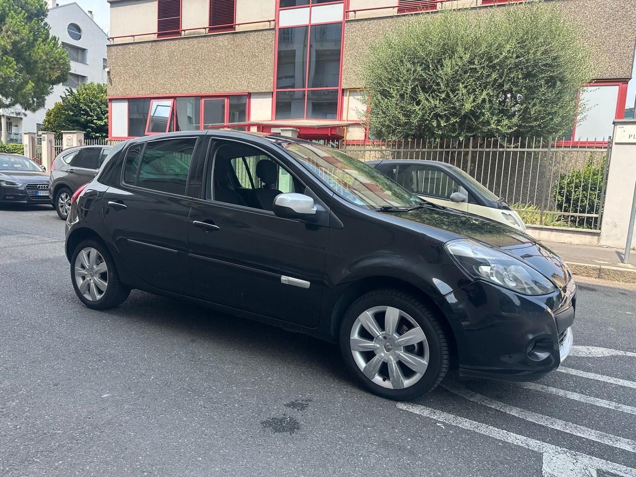 Renault Clio 1.2 16V 5 porte Live! - ok neop - euro 5