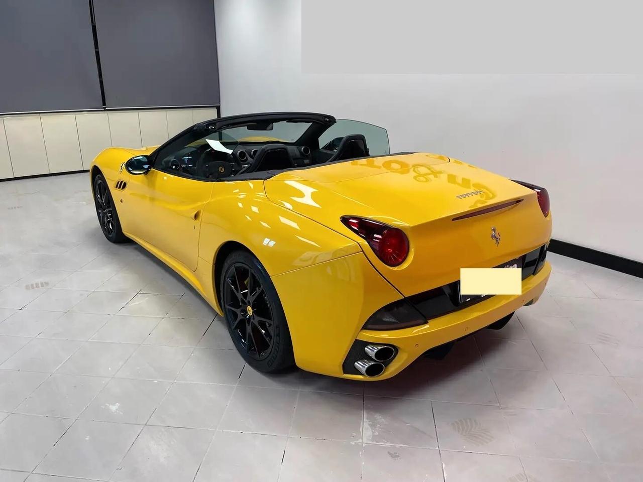 Ferrari California DCT