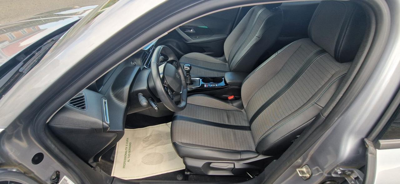 Peugeot 2008 BlueHDi 110 S&S Allure Pack AUTOCARRO N1 5 POSTI