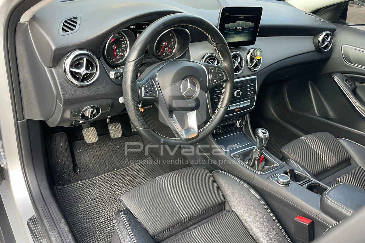 MERCEDES GLA 200 d Sport