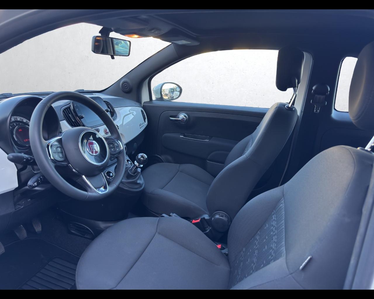 FIAT 500 (2015-2024) - 500 C 1.0 Hybrid Dolcevita