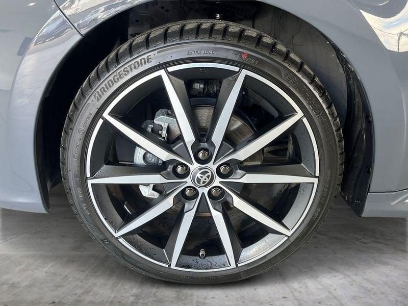 Toyota Yaris Yaris 1.5h 130 GR Sport