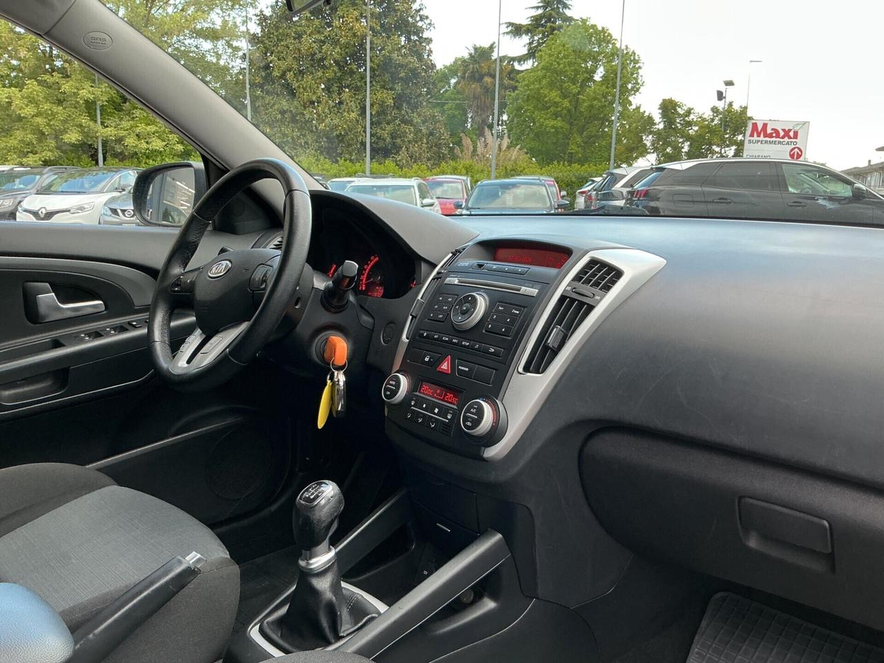 Kia Ceed 1.4 Benzina Neopatentati