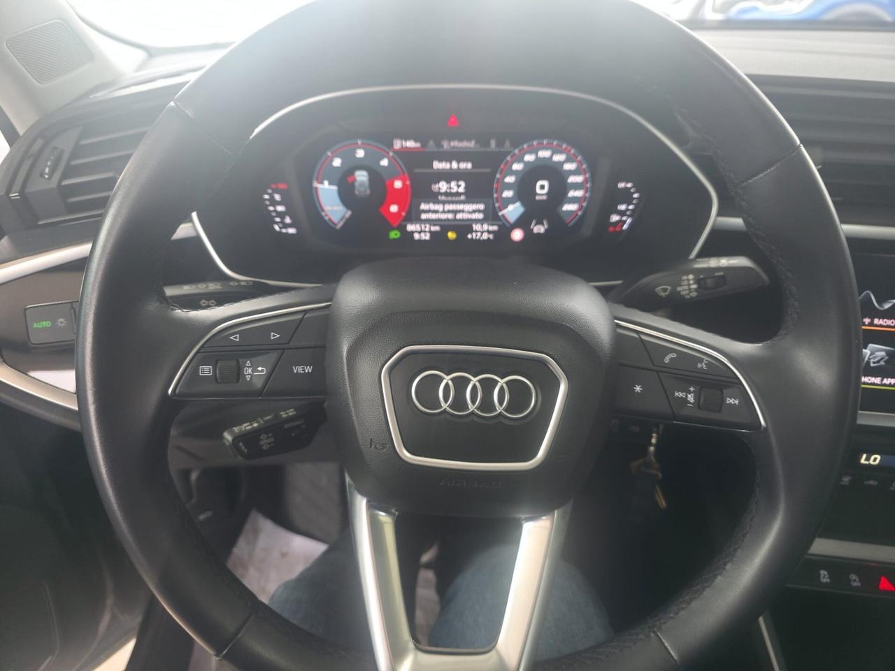 Audi Q3 35 TDI Business Advanced