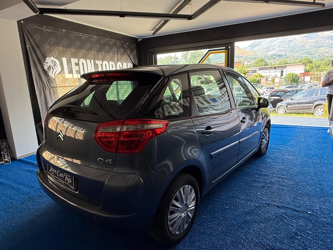 Citroen C4 Picasso 1.6 HDi 110 gommata e tagliandata