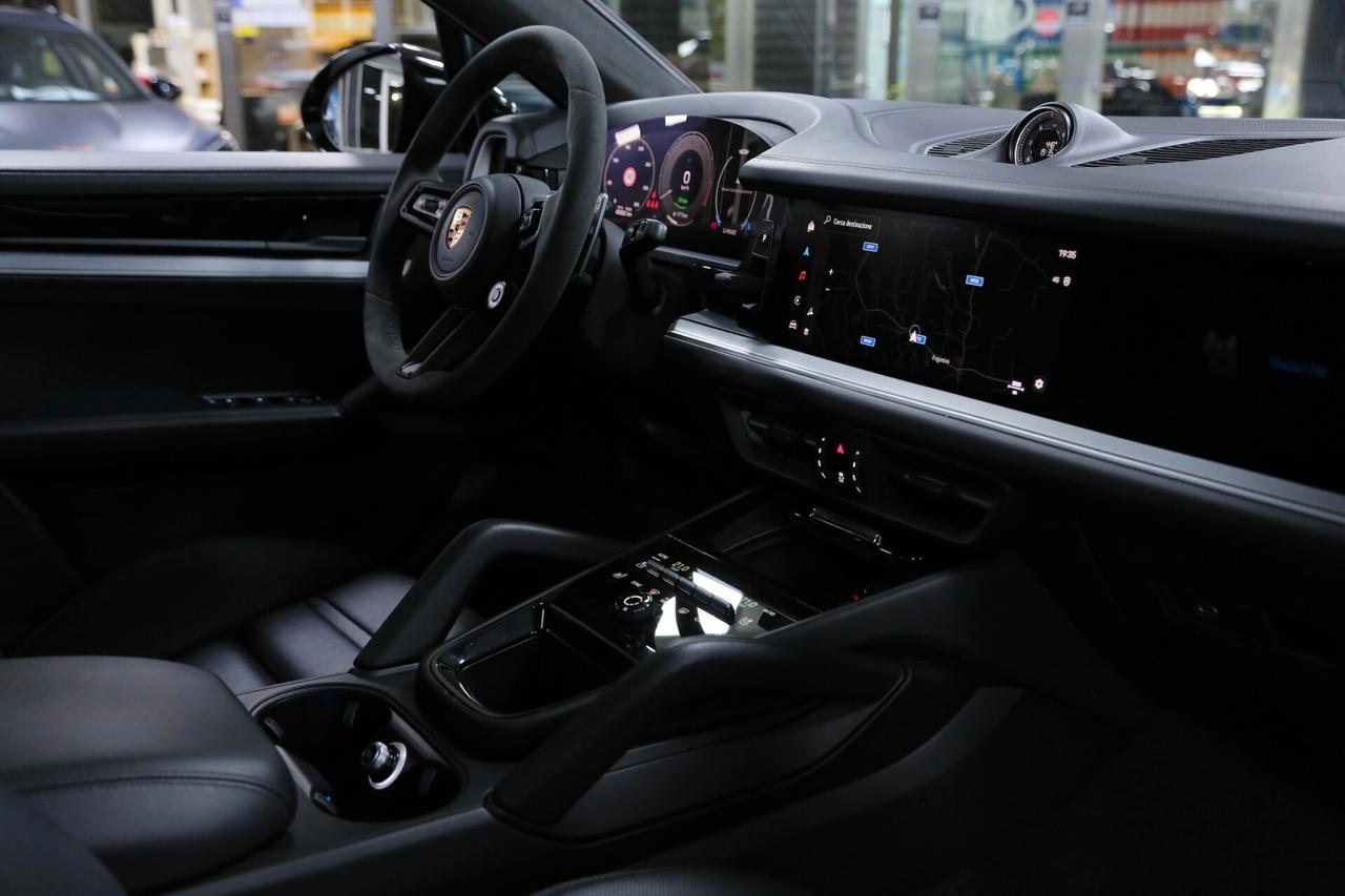 Porsche Cayenne Coupé 4.0 V8 Turbo 740 cv E-Hybrid plug-in auto