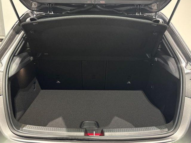 MERCEDES-BENZ A 250 e hybrid EQ AMG Line Advanced Plus