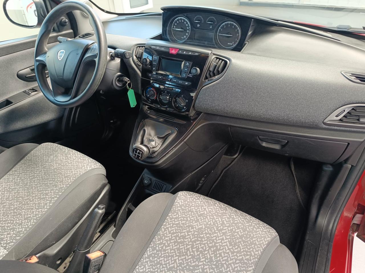Lancia Ypsilon 1.2 69 CV 5 porte GPL Ecochic Gold