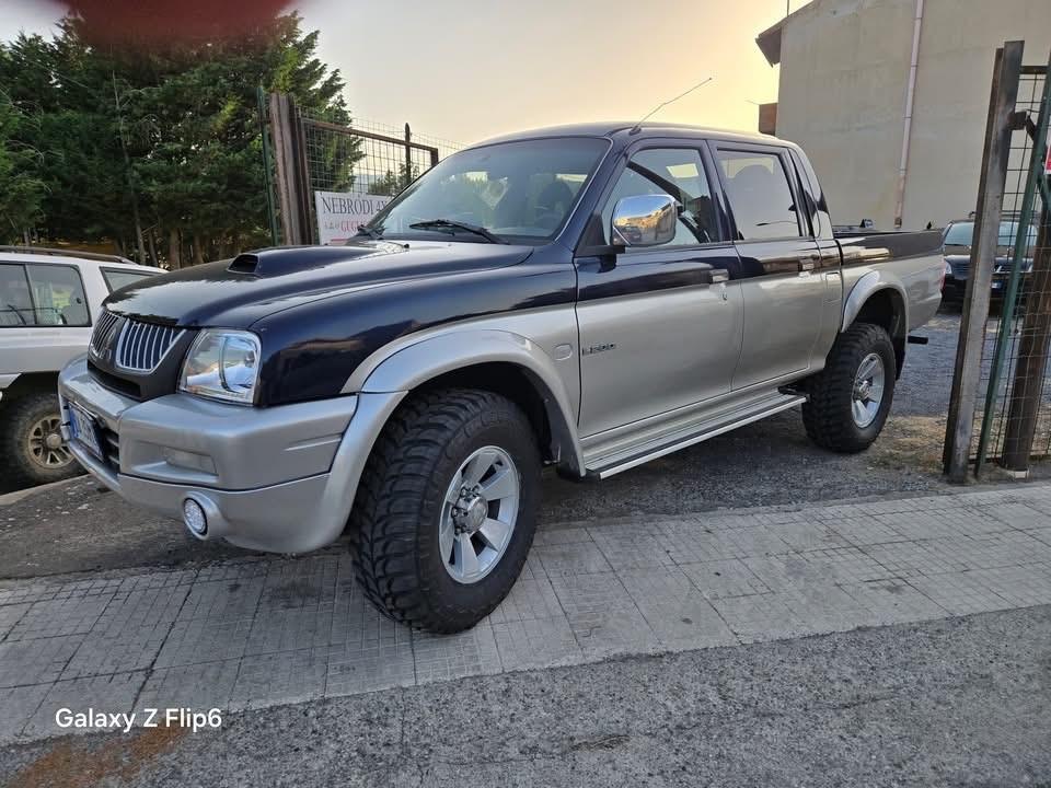 Mitsubishi L200 DOUBLE CAB