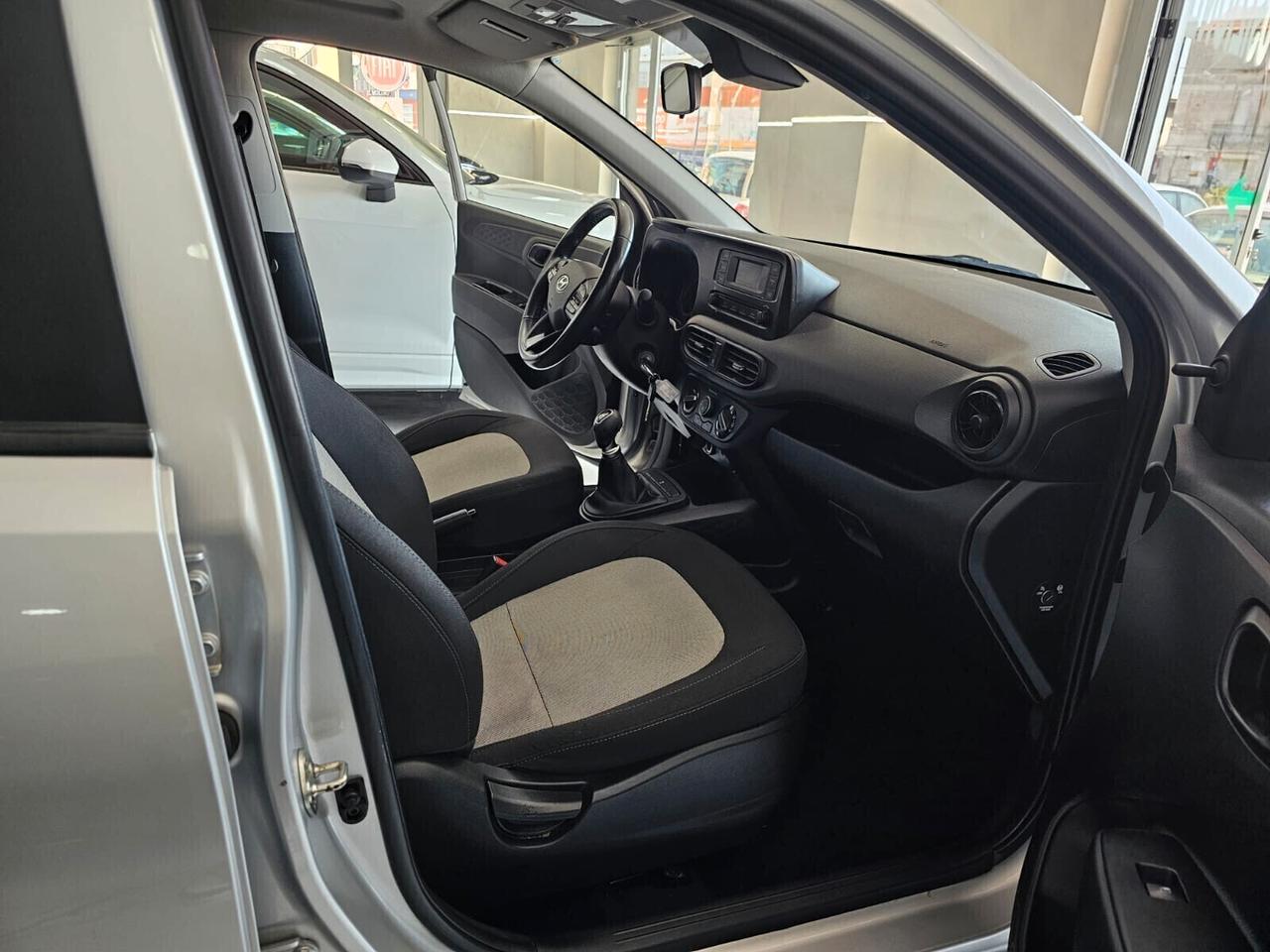 NUOVA HYUNDAI i10 ADVANCED 1.0 BENZ 67CV - UFFICIALE ITALIANA