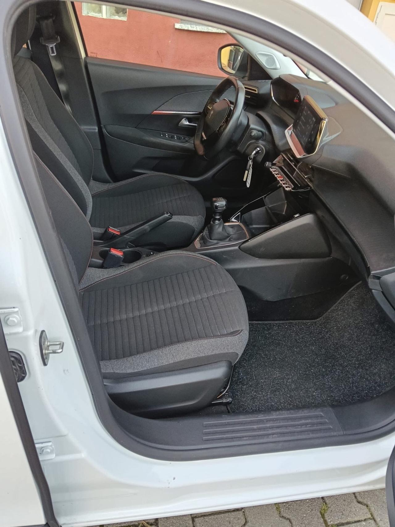 Peugeot 2008 BlueHDi 110 S&S Allure Pack