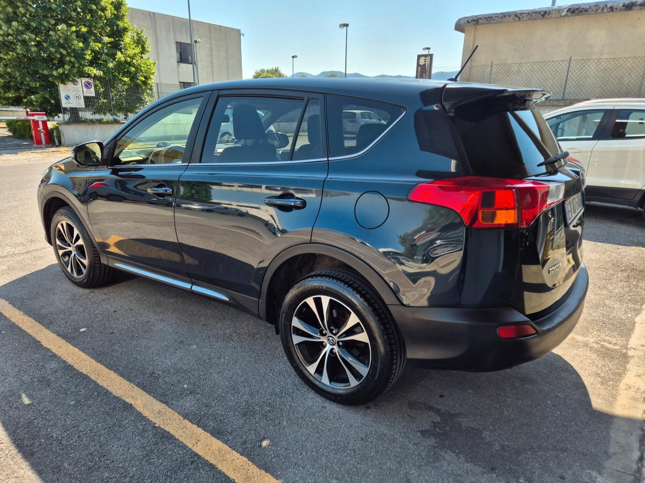 Toyota RAV 4 RAV4 2.0 D-4D 2WD Style
