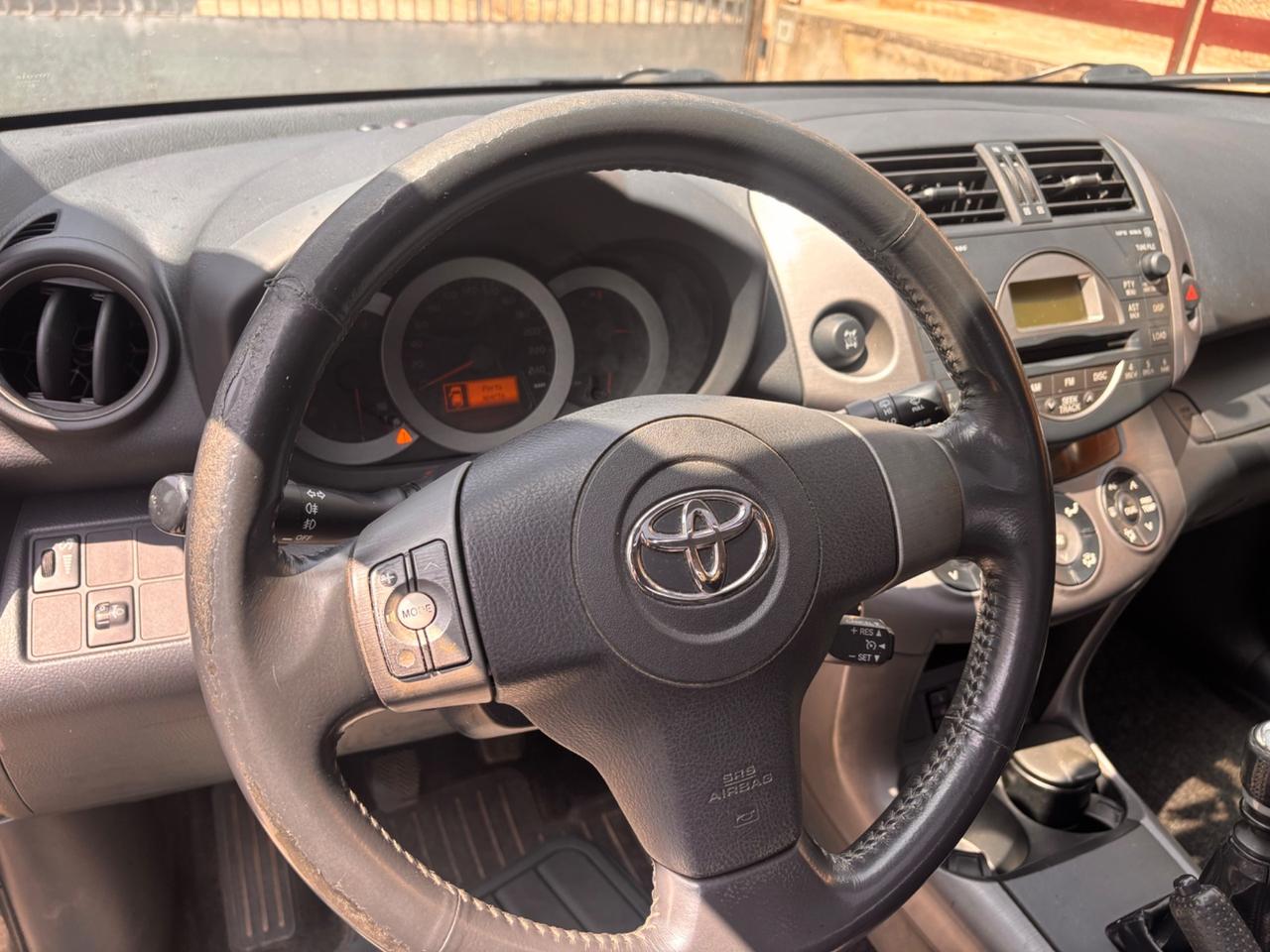 Toyota RAV 4 RAV4 2.2 D-4D 177 CV Luxury