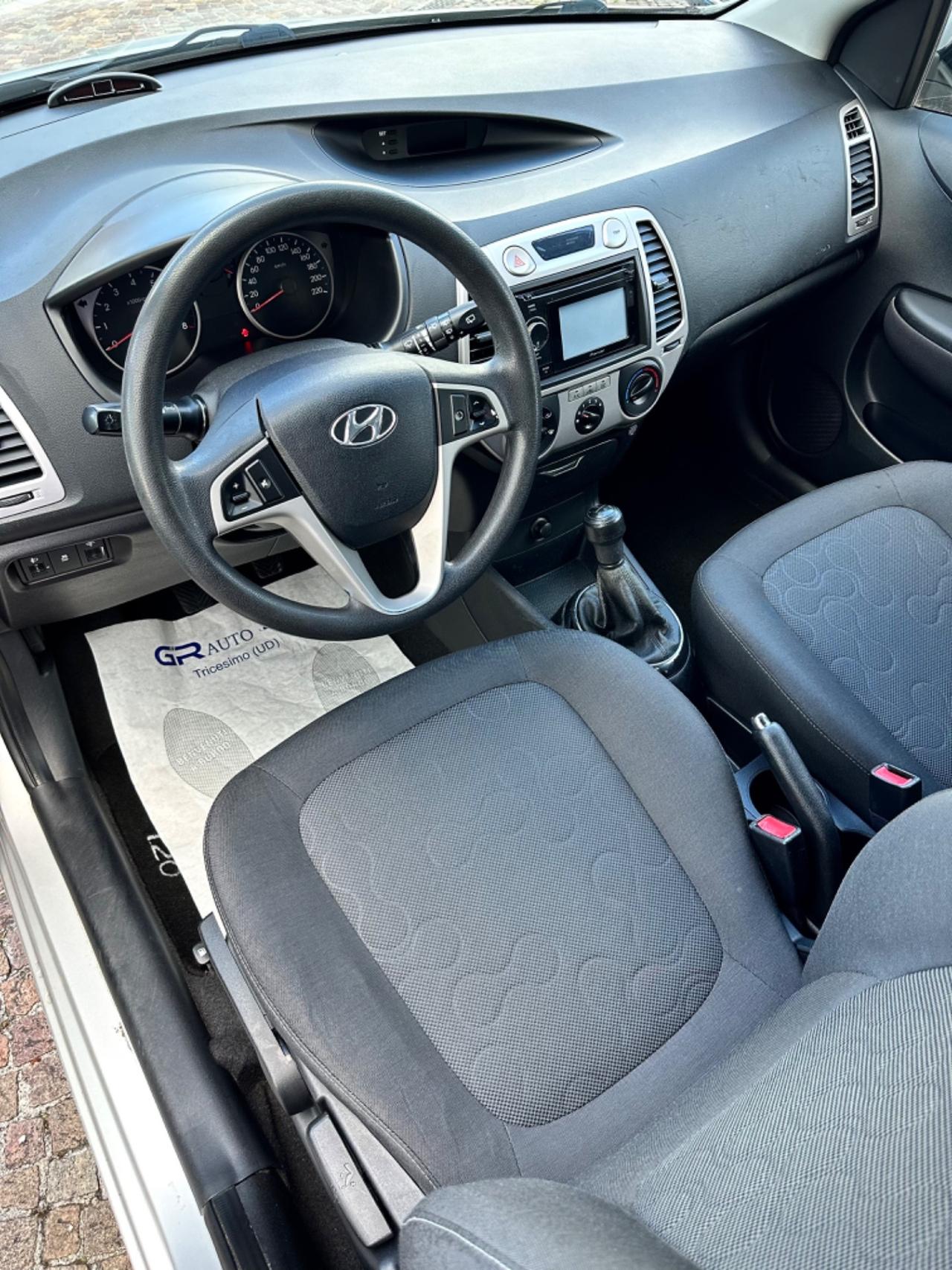 Hyundai i20 1.2Bz 78Cv 5P - Neopatentati