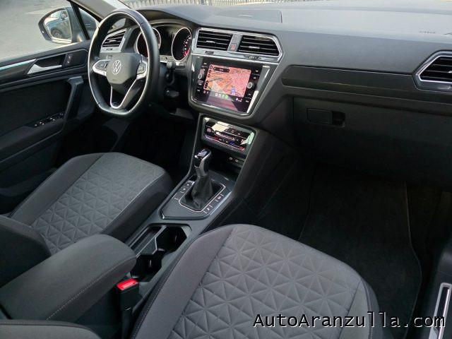 VOLKSWAGEN Tiguan 2.0 TDI 150CV SCR DSG Life - Fari Led