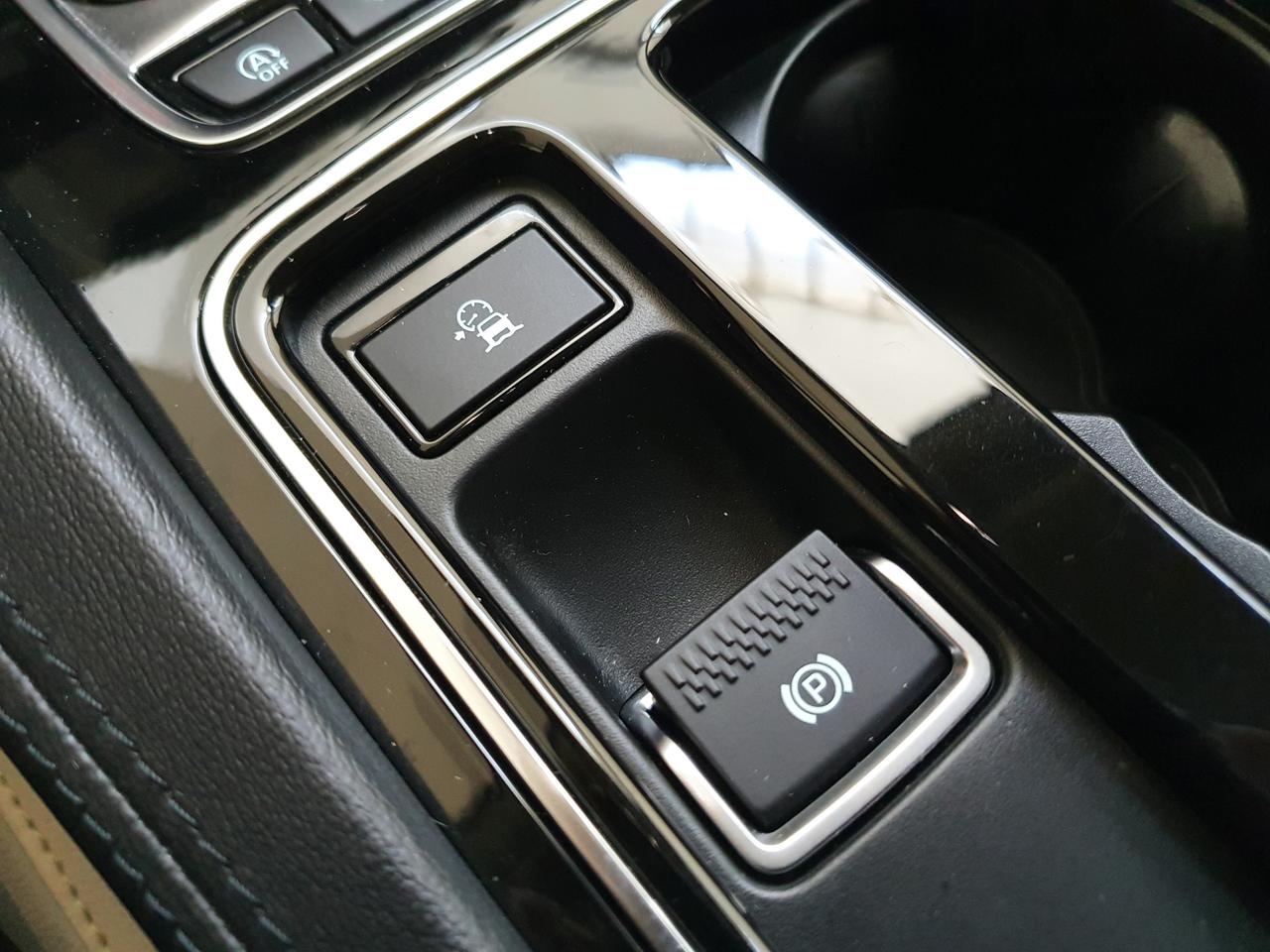 JAGUAR E-Pace (X540) - E-Pace 2.0D 240 CV AWD aut. R-Dynamic S