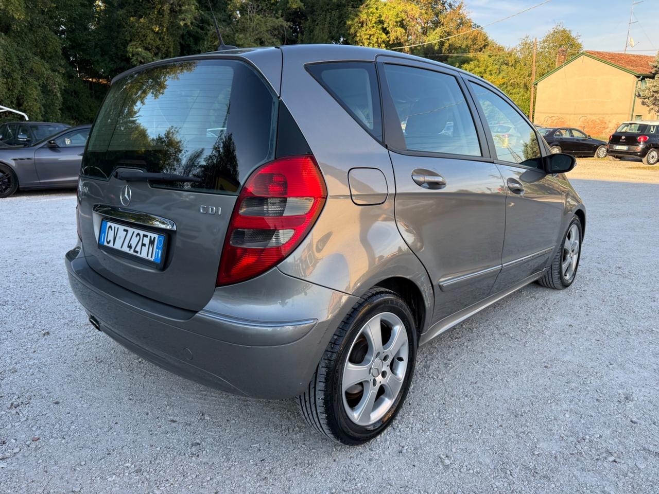 Mercedes-benz A 180 CDI Avantgarde UNICO PROP