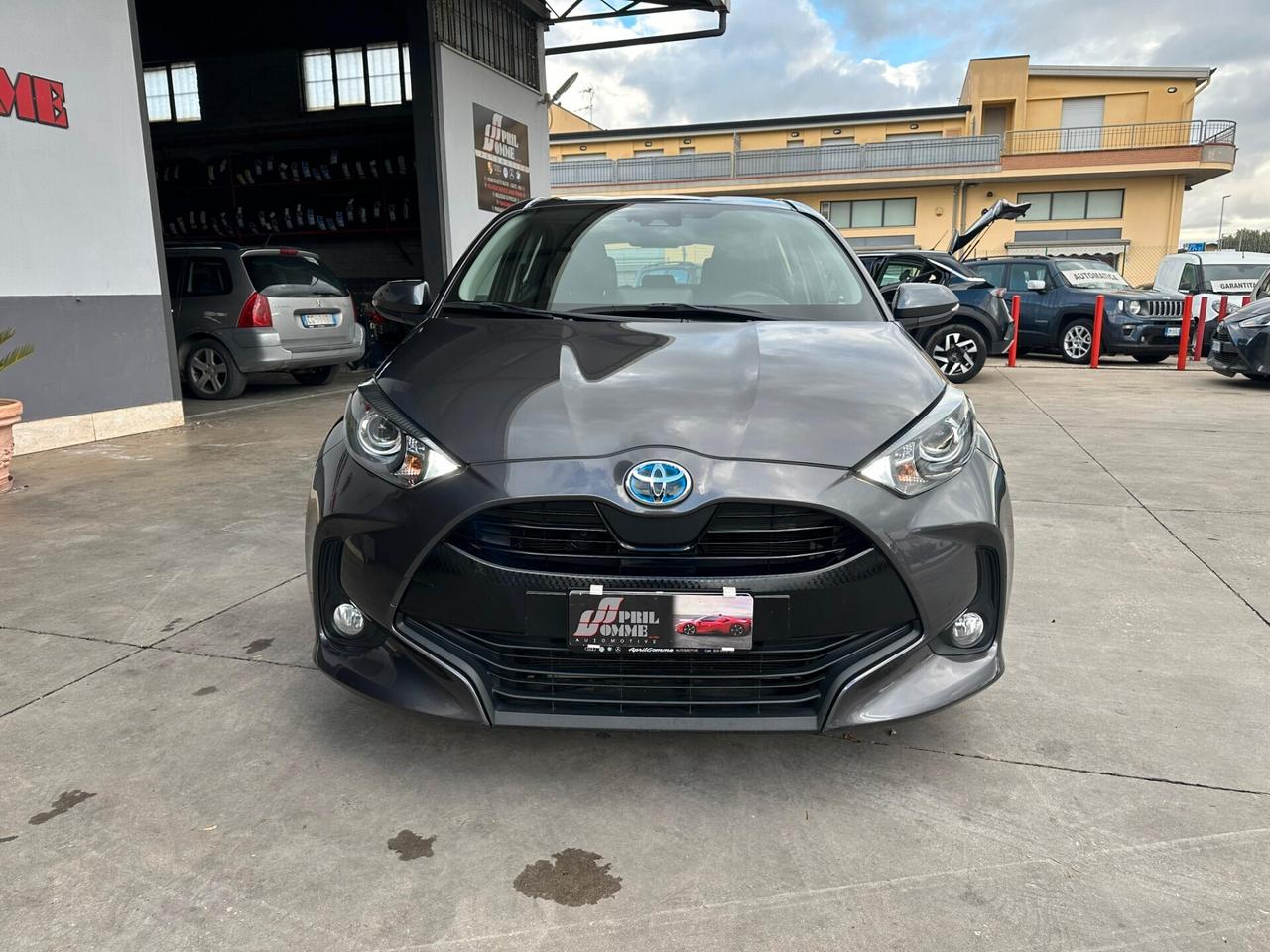 Toyota Yaris 1.5 Hybrid 5 porte Business PREZZO PROMO