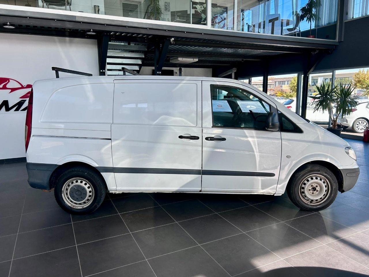 MERCEDES Vito 115 cdi compact