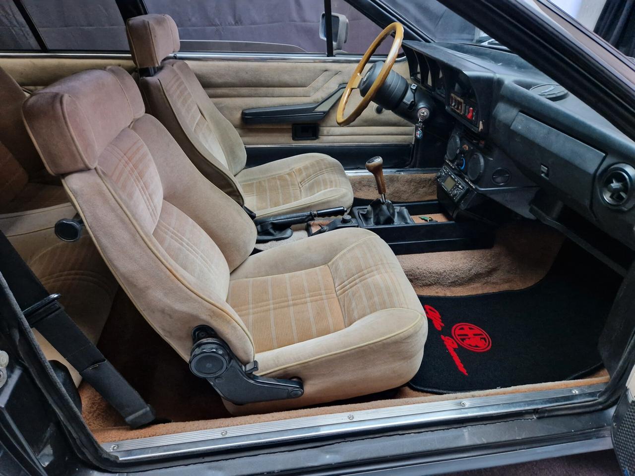 Alfa Romeo Alfetta GTV 6 2.5i ARIA CONDIZ. certif. ASI C.R.S.