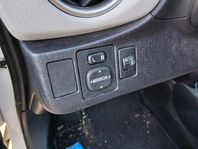 TOYOTA Yaris 1.0 5 porte