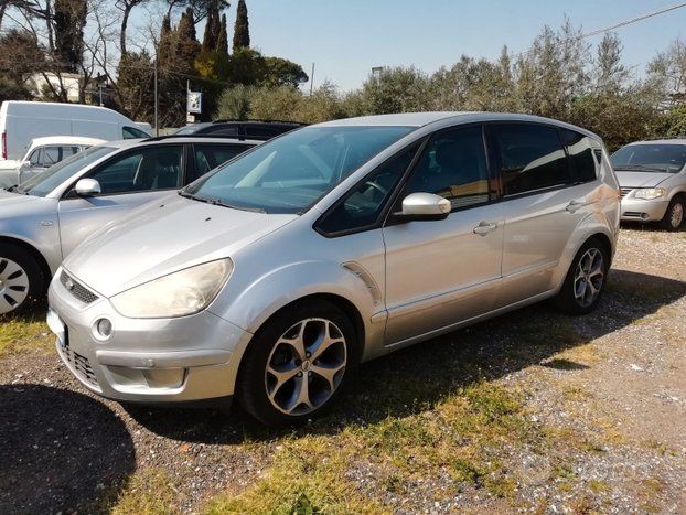 Ford S-Max 2.0 TDCi 140CV Titanium