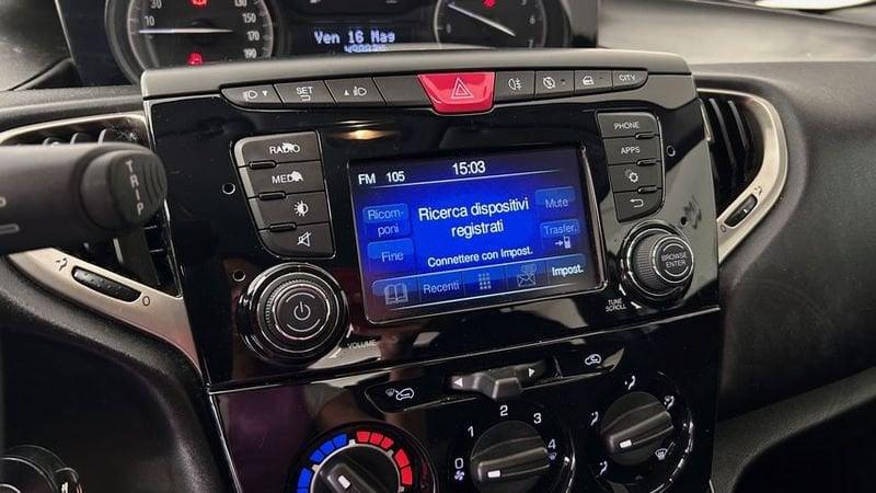 Lancia Ypsilon 1.2 69 CV 5 porte Gold 5 POSTI *P.ZO REALE*