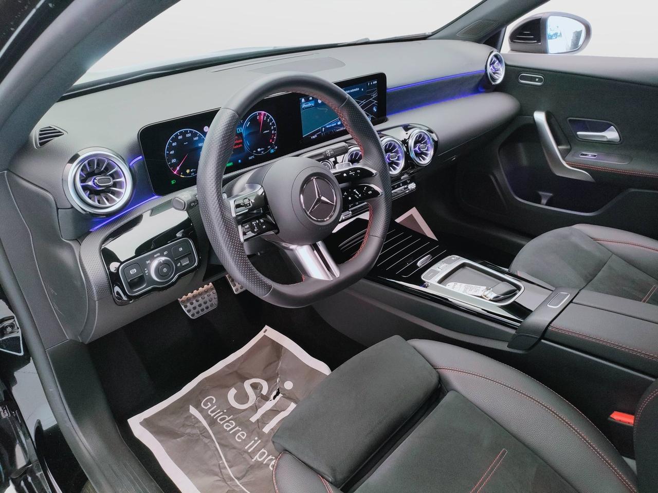 Mercedes-Benz Classe A - W177 2023 - A 250 e phev AMG Line Advanced Plus auto