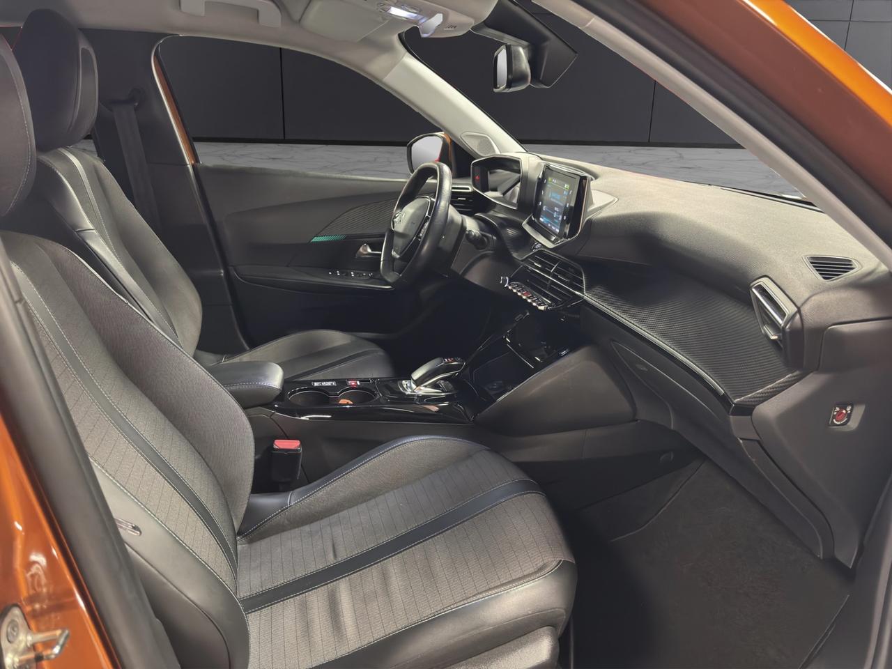 Peugeot e-2008 2008 Allure Pack 100kW